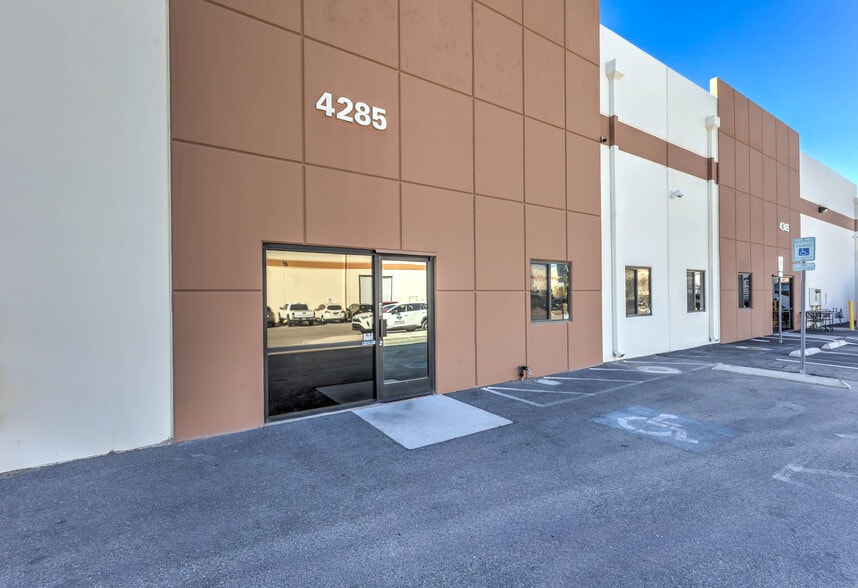 More Photos Of 4285 W Post Rd, Las Vegas Warehouse For Sale