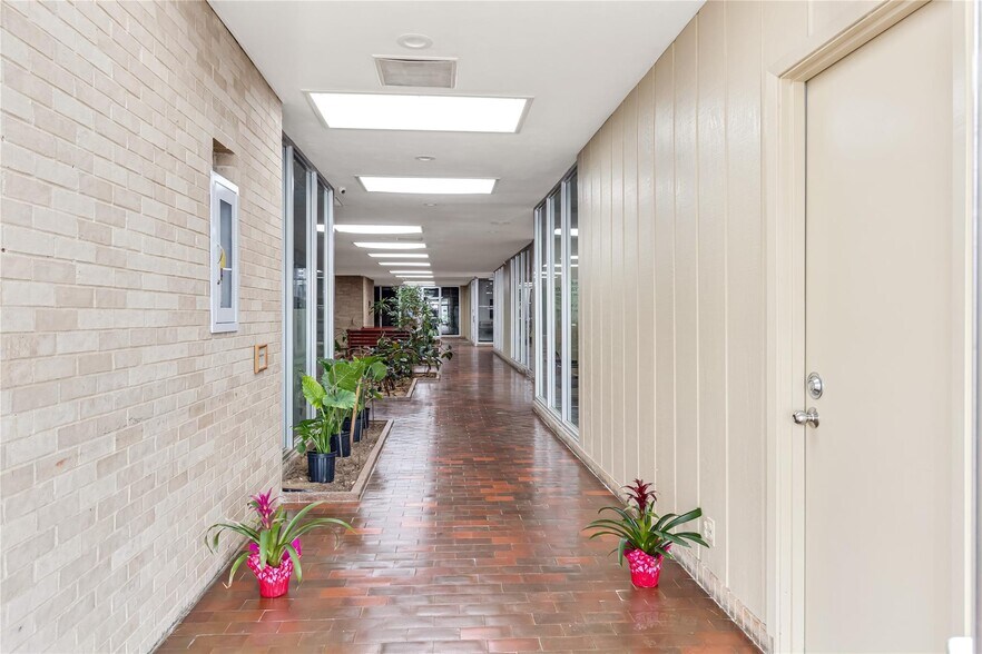 More Photos Of 4725 Gus Thomasson Rd, Mesquite Medical For Sale