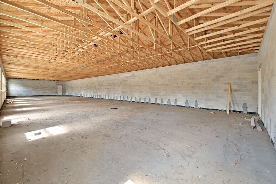 More Photos Of 6638 Dairy Rd, Zephyrhills Medical For Sale