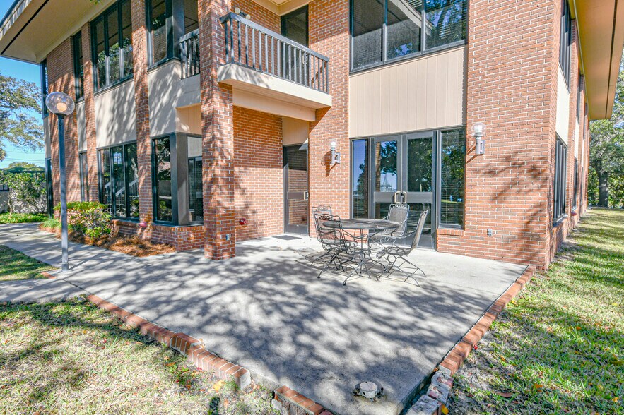 More Photos Of 220 Mckenzie Ave, Panama City Office For Sale