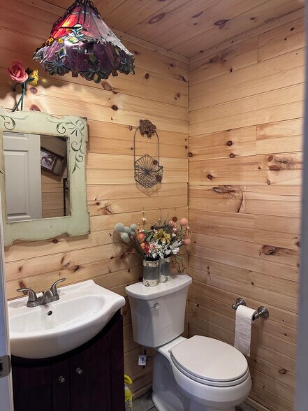 More Photos Of 6389 Highway 411 S, Greenback Freestanding For Sale