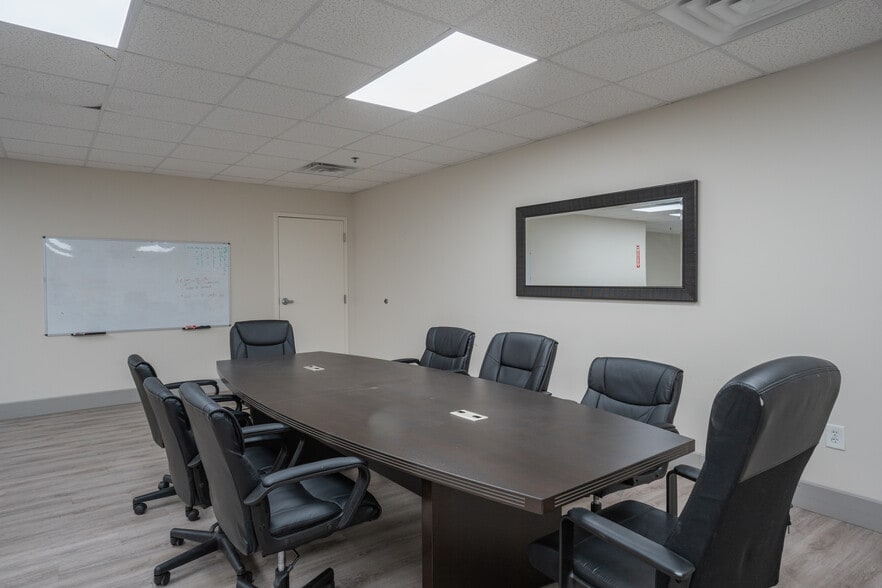 More Photos Of 110 W McCarter Rd, LaFayette Warehouse For Lease