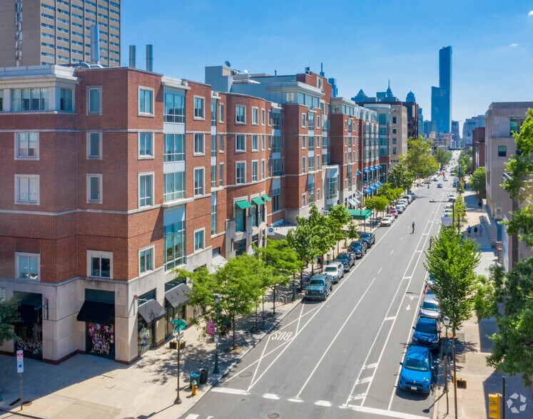 More Photos Of 3600 Sansom St, Philadelphia Hotel For Lease