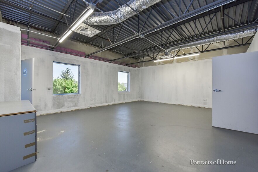 More Photos Of 1585 Beverly Ct, Aurora Warehouse For Sale
