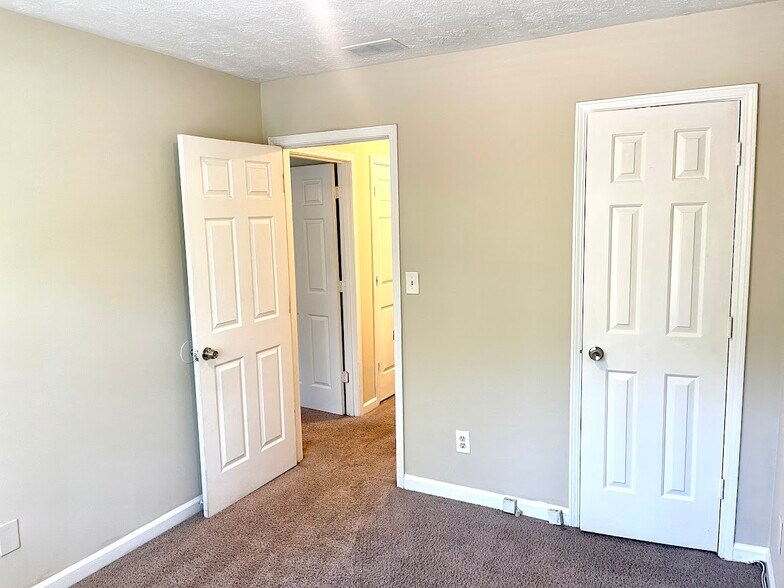 More Photos Of 2611 Golfview Ter SE, Conyers Multifamily For Sale