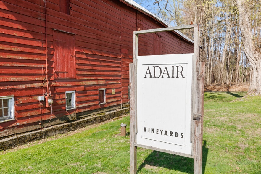 More Photos Of 52 Allhusen Rd, New Paltz Winery Vineyard For Sale