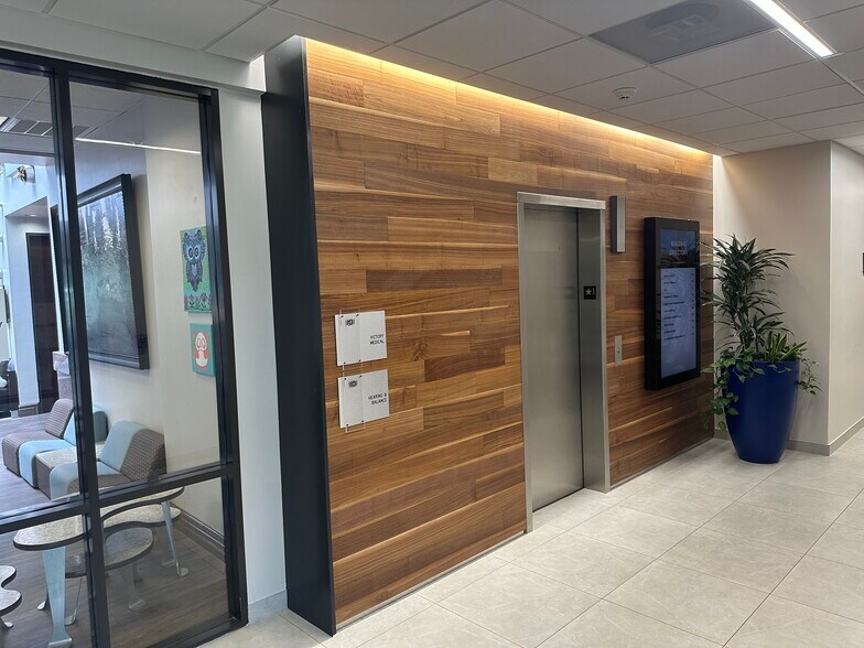 More Photos Of 3811 Bee Caves Rd, Austin Medical For Lease