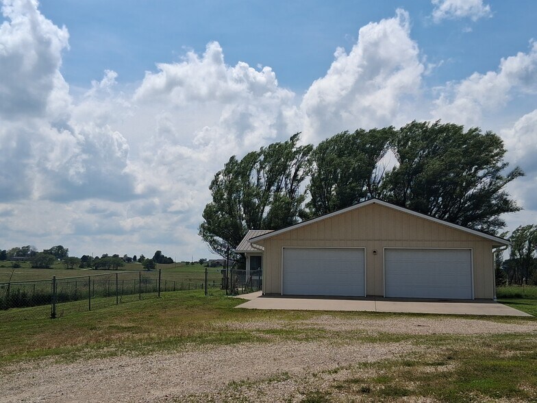 More Photos Of 6841 E US Highway 56, Overbrook Land For Sale