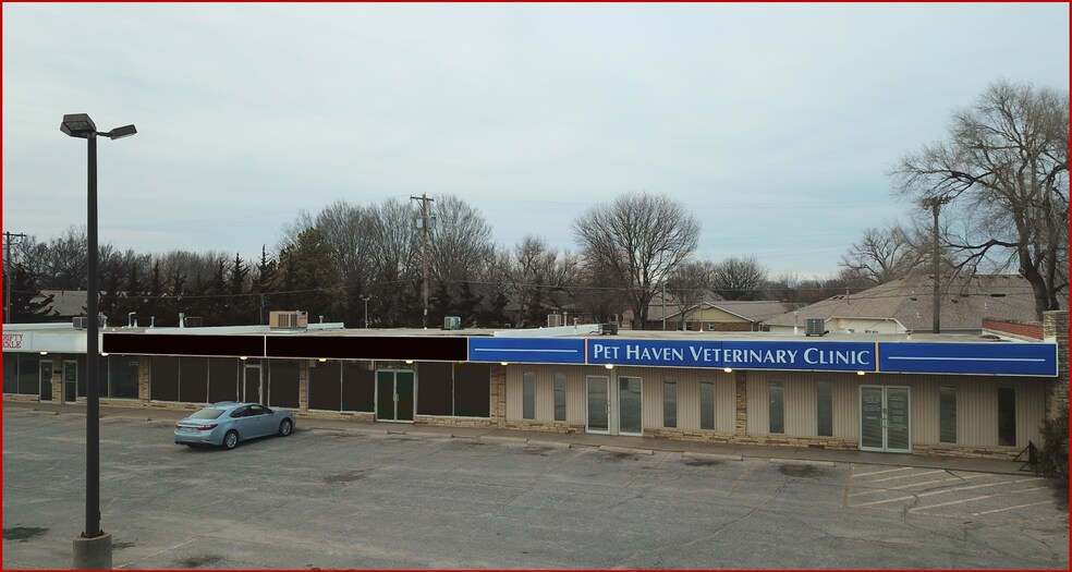 More Photos Of 2518-2536 W 13th St, Wichita Auto Repair For Lease