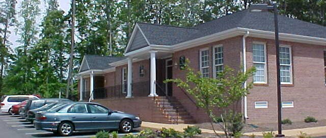 More Photos Of 360-362 McLaws Cir, Williamsburg Office For Sale