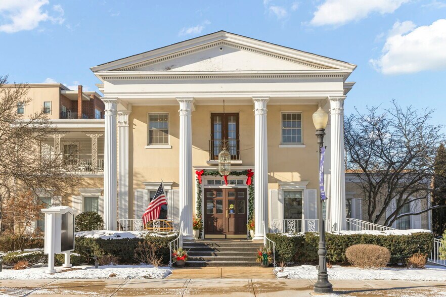 Primary Photo Of 4920 Main St, Downers Grove Storefront Retail Office For Lease