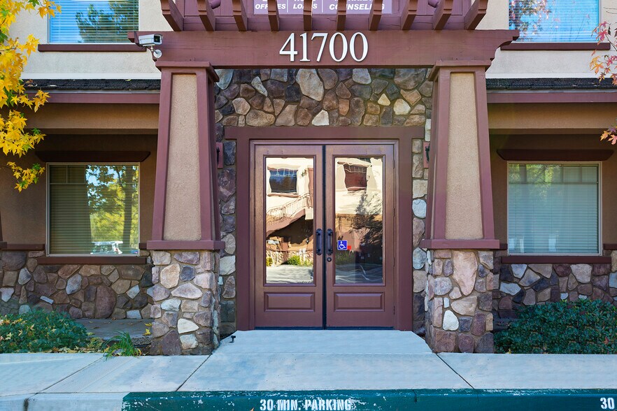 More Photos Of 41700 Ivy St, Murrieta Medical For Sale