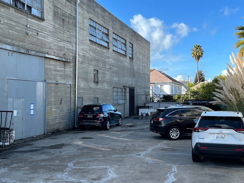 Primary Photo Of , Oakland Unknown For Sale