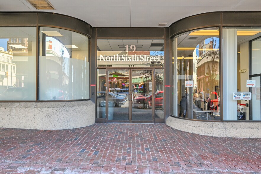 More Photos Of 19 N 6th St, Reading Office For Lease