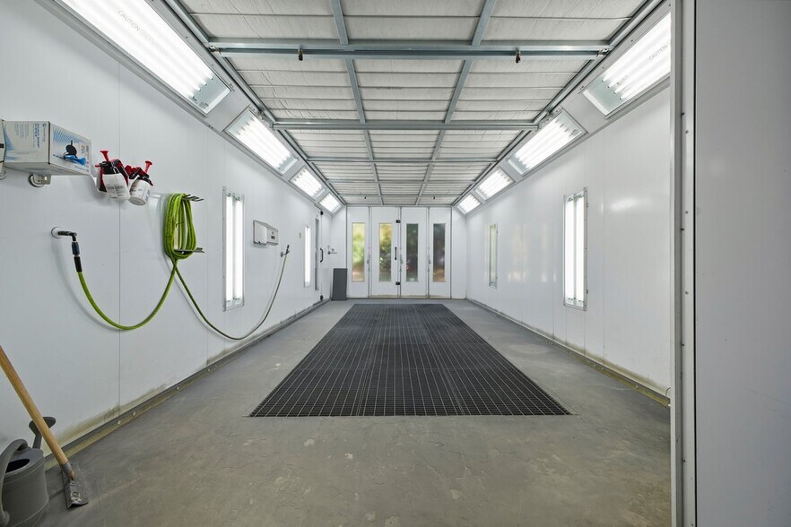 More Photos Of 1262-1264 US-22, Lebanon Auto Repair For Sale