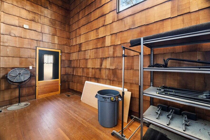 More Photos Of 2500 Cold Springs Rd, Prescott Lodge Meeting Hall For Sale