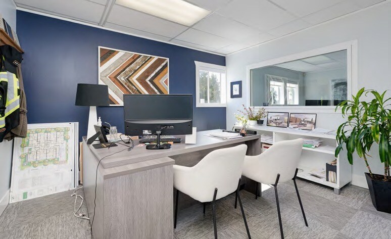More Photos Of 4520 W Saanich Rd, Victoria Office For Sale