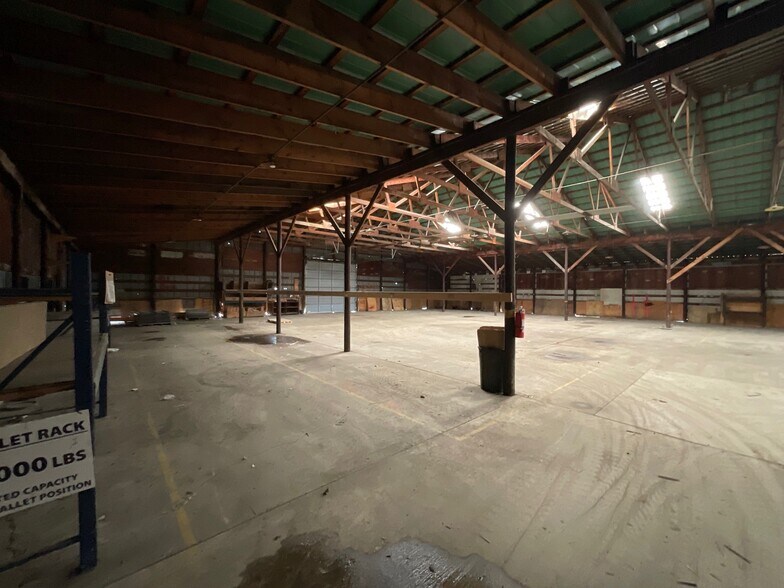 More Photos Of 617 Ley Rd, Fort Wayne Warehouse For Sale