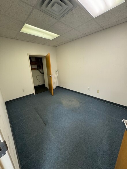 More Photos Of 110 Newton Bridge Rd, Athens Warehouse For Lease