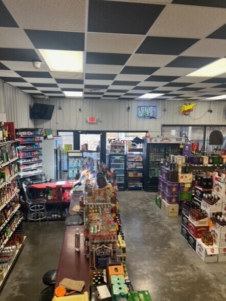 More Photos Of 1190 S Highway 59, Decatur General Retail For Sale