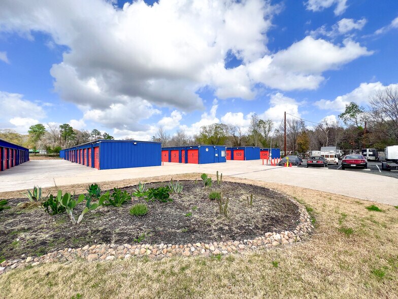 More Photos Of 11483 Old Highway 105 E, Conroe Self Storage For Sale