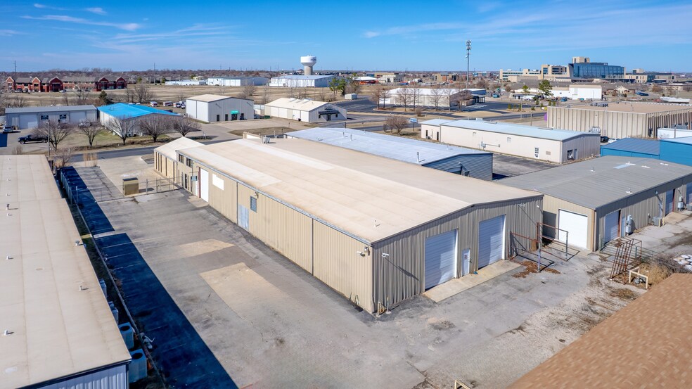 More Photos Of 2805 Broce Dr, Norman Warehouse For Sale