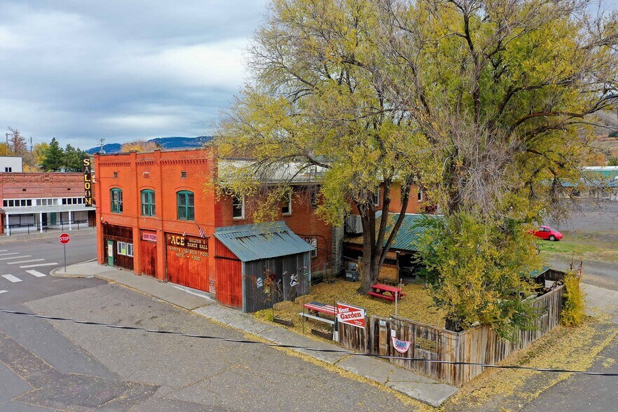 More Photos Of 103 Illinois Ave, Council Storefront Retail Residential For Sale