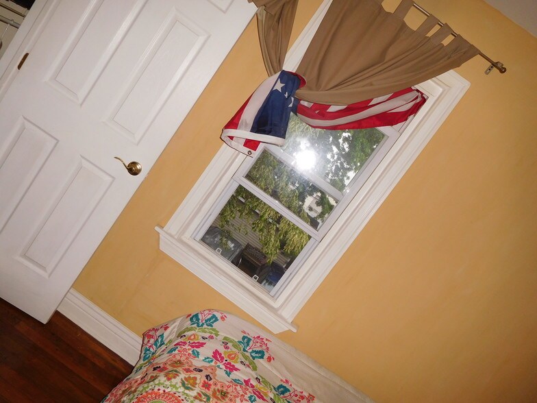 More Photos Of 2038 Grant Ave, Philadelphia Specialty For Sale