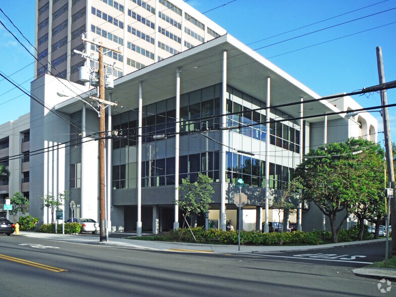 More Photos Of 1314 S king St, Honolulu Medical For Sale