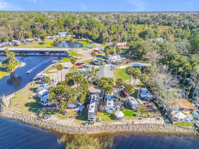 Primary Photo Of 1600 Lake George Rd, Seville Marina For Sale