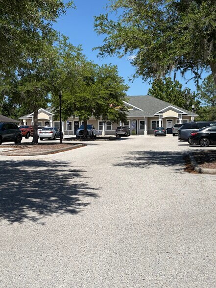 More Photos Of 11956-11962 Balm Riverview Rd, Riverview Medical For Sale