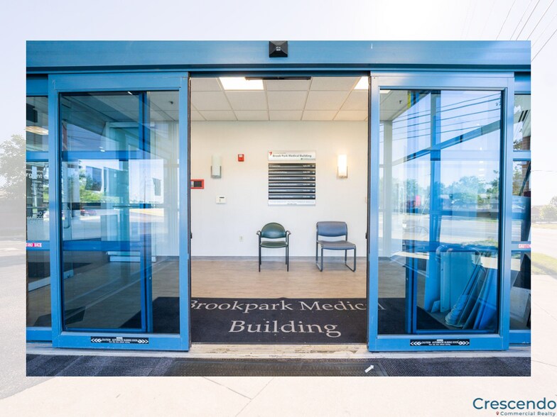 More Photos Of 15900 Snow Rd, Brook Park Medical For Lease