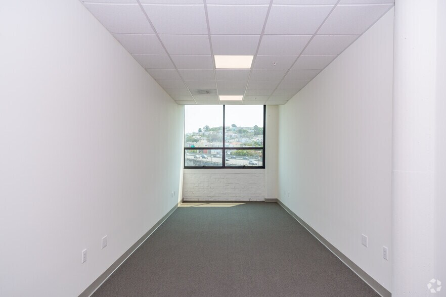 More Photos Of 1485 Bay Shore Blvd, San Francisco Office For Lease