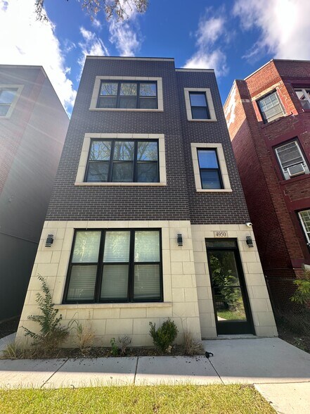 Primary Photo Of 4950-4956 S Michigan Ave, Chicago Apartments For Sale