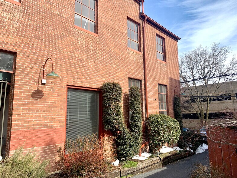 More Photos Of 226 N Arch St, Lancaster Loft Creative Space For Lease