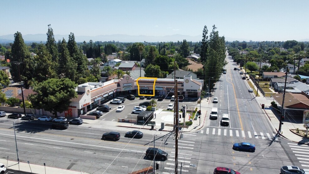 More Photos Of 7606 Fallbrook Ave, Canoga Park Unknown For Lease