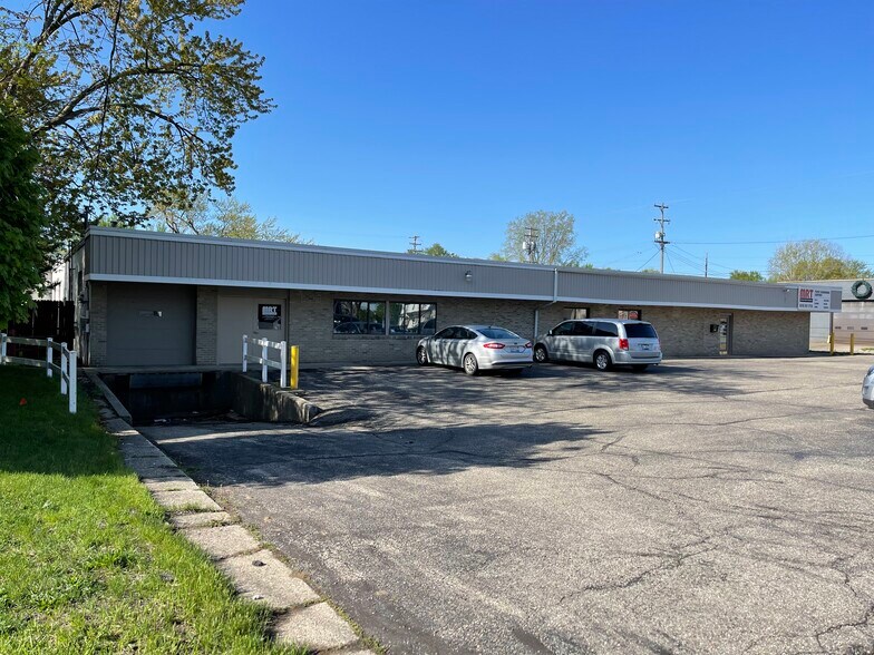 More Photos Of 3060 Madison Ave SE, Grand Rapids Service For Lease