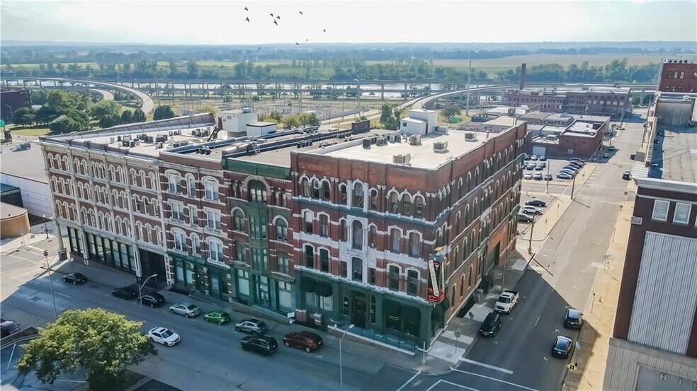 More Photos Of 224 N 4th St, Saint Joseph Office For Sale