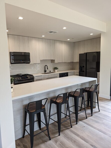 More Photos Of 2026 Federal Ave, Los Angeles Land For Sale