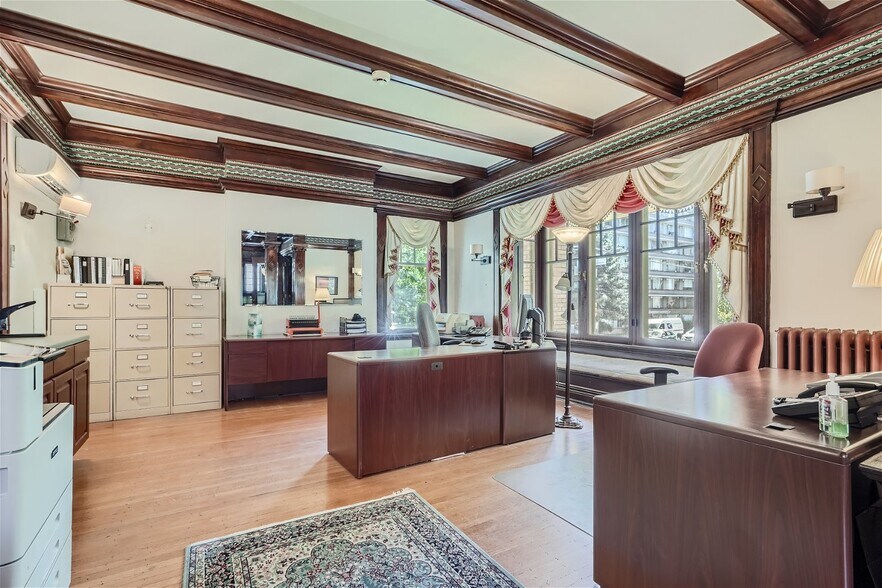 More Photos Of 1000 N Logan St, Denver Office Residential For Sale