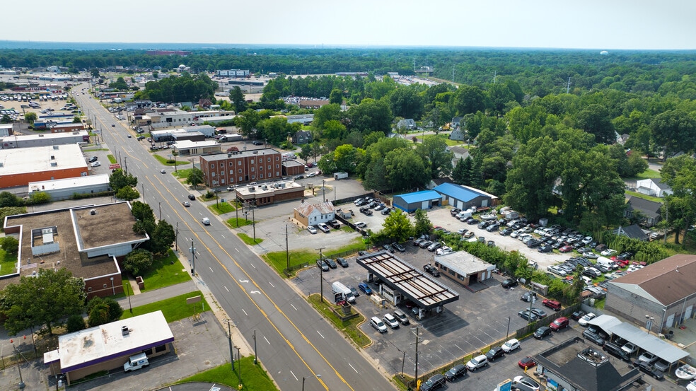 More Photos Of 150 E Belt Blvd, Richmond Service Station For Sale