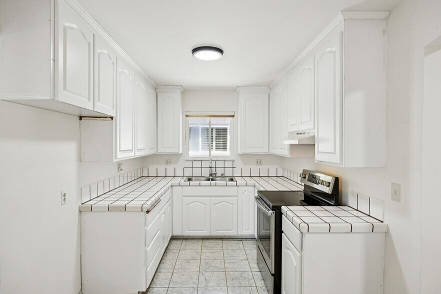 More Photos Of 601 Burns Ave, Aptos Multifamily For Sale