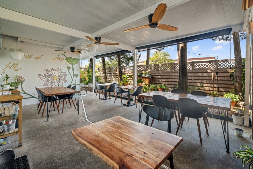 More Photos Of 56 Grove Ave, Saint Augustine Restaurant For Sale