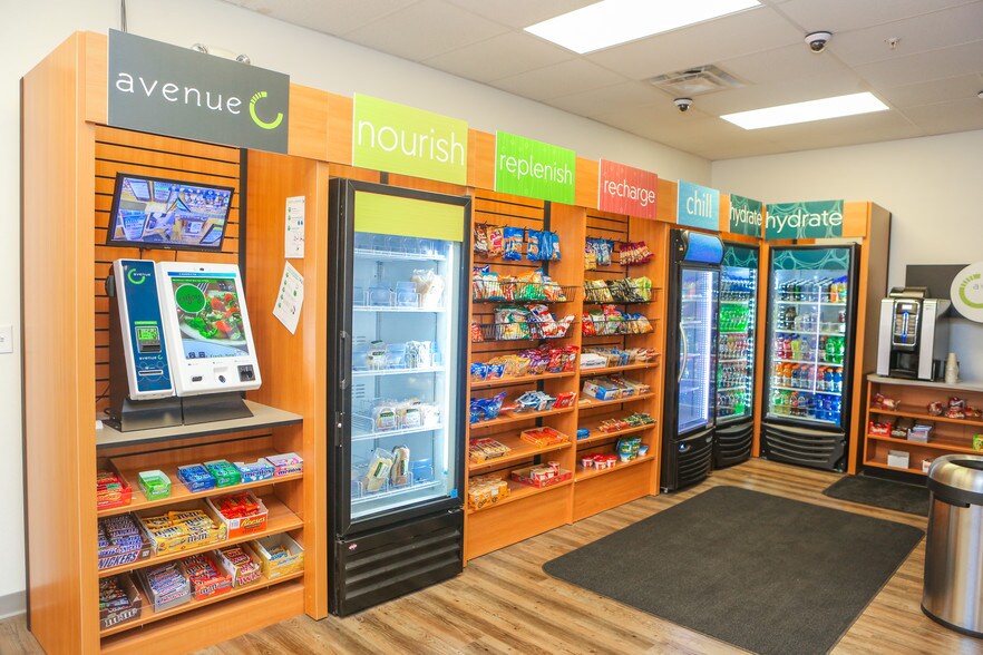 More Photos Of 301 Pennsylvania Pky, Indianapolis Office For Lease