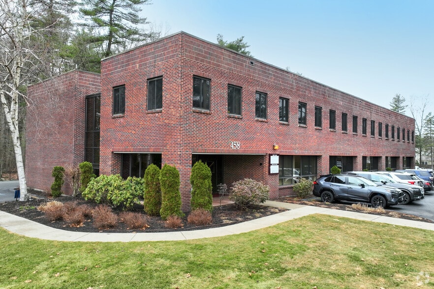 More Photos Of 458 Boston St, Topsfield Unknown For Lease