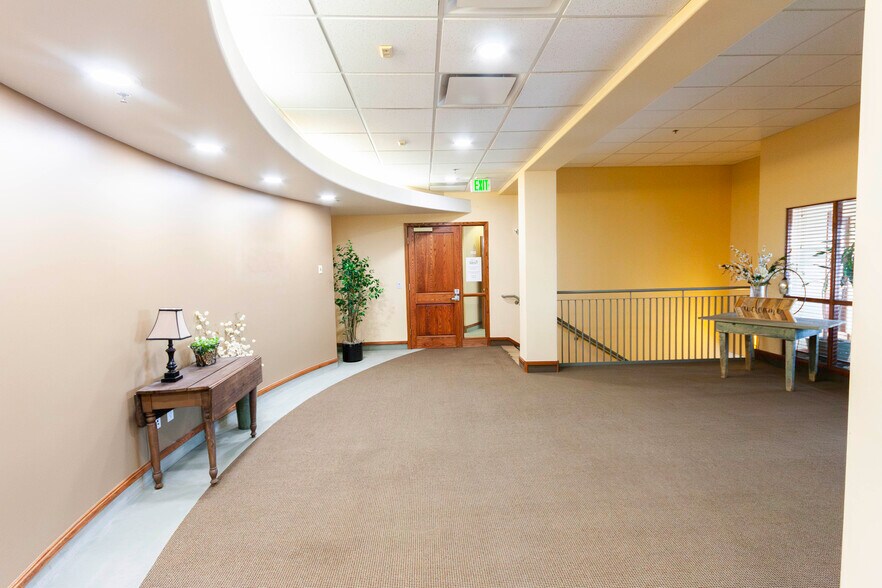 More Photos Of 2121 Midpoint Dr, Fort Collins Office For Lease