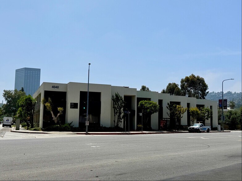 More Photos Of 4040 Vineland Ave, Studio City Office For Lease