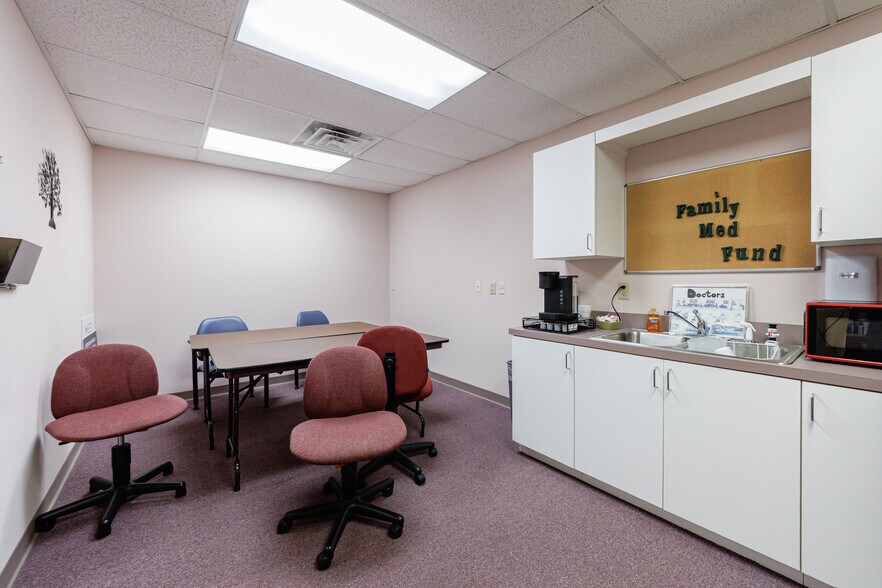 More Photos Of 111 Lee Byrd Rd, Loganville Medical For Sale