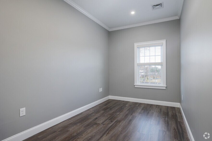 More Photos Of 3 Meeting House Rd, Chelmsford Apartments For Lease