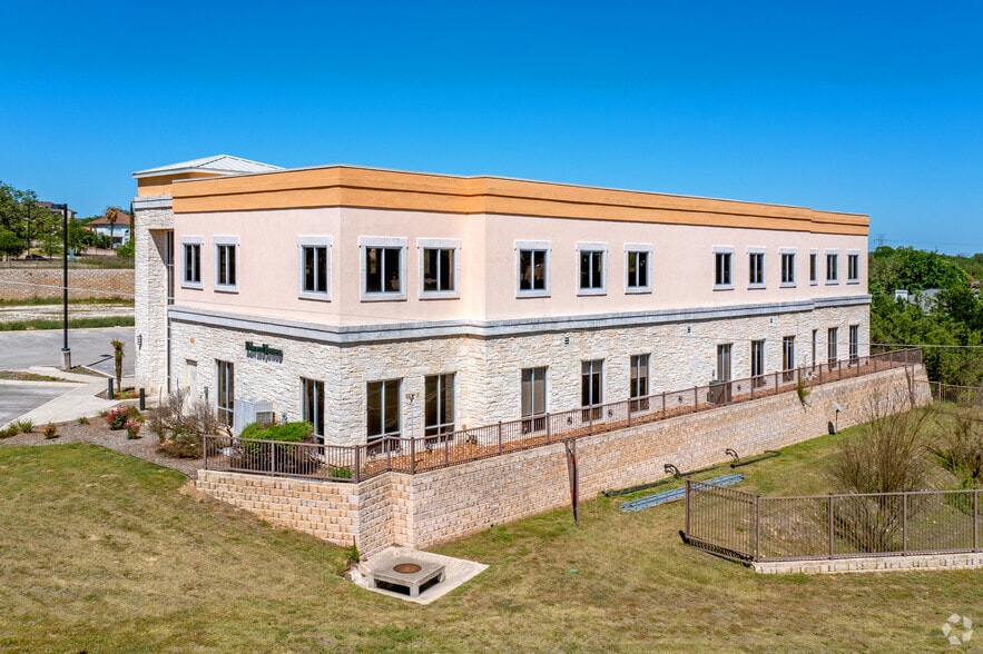 More Photos Of 818 Knights Cross Dr, San Antonio Medical For Lease